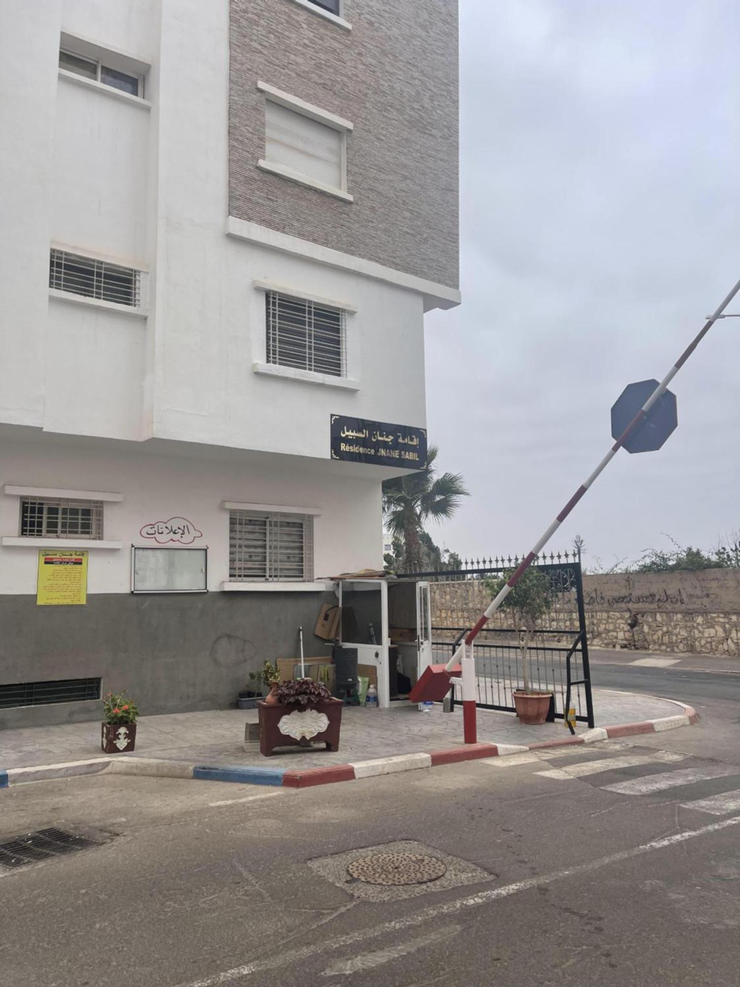 Appartement Familiale Au Centre Ville 阿加迪尔 外观 照片